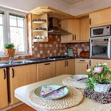 Vitorlas Vendeghaz *