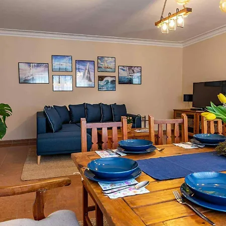 Vitorlas Vendeghaz Apartman