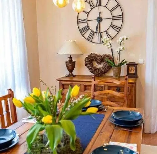 Vitorlás * Balatonalmádi